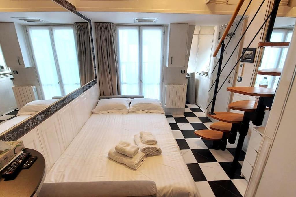 Apartmán Duplex Notre-Dame De Paříž Exteriér fotografie